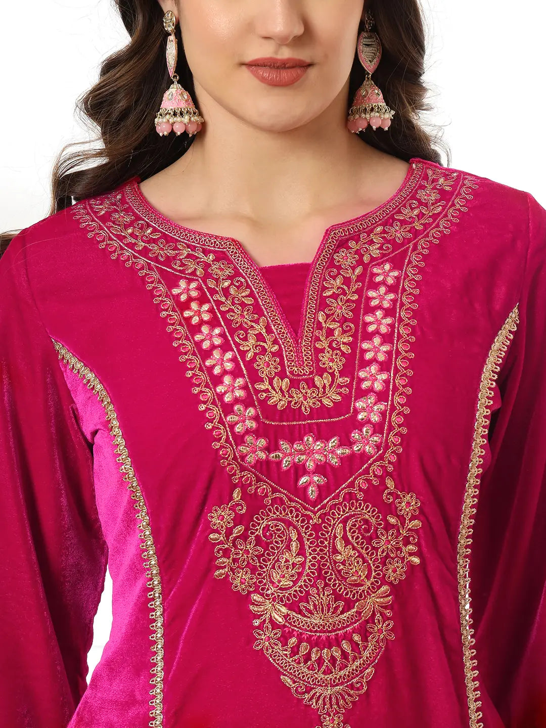 Yufta Velvet Pink Kurta Dupatta Set With Embroidery