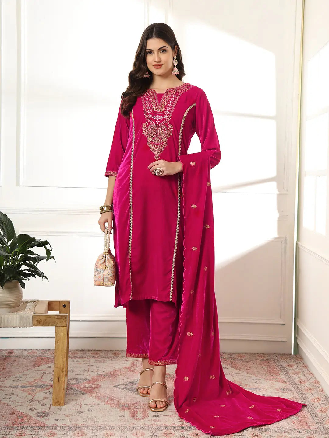 Yufta Velvet Pink Kurta Dupatta Set With Embroidery - Distacart