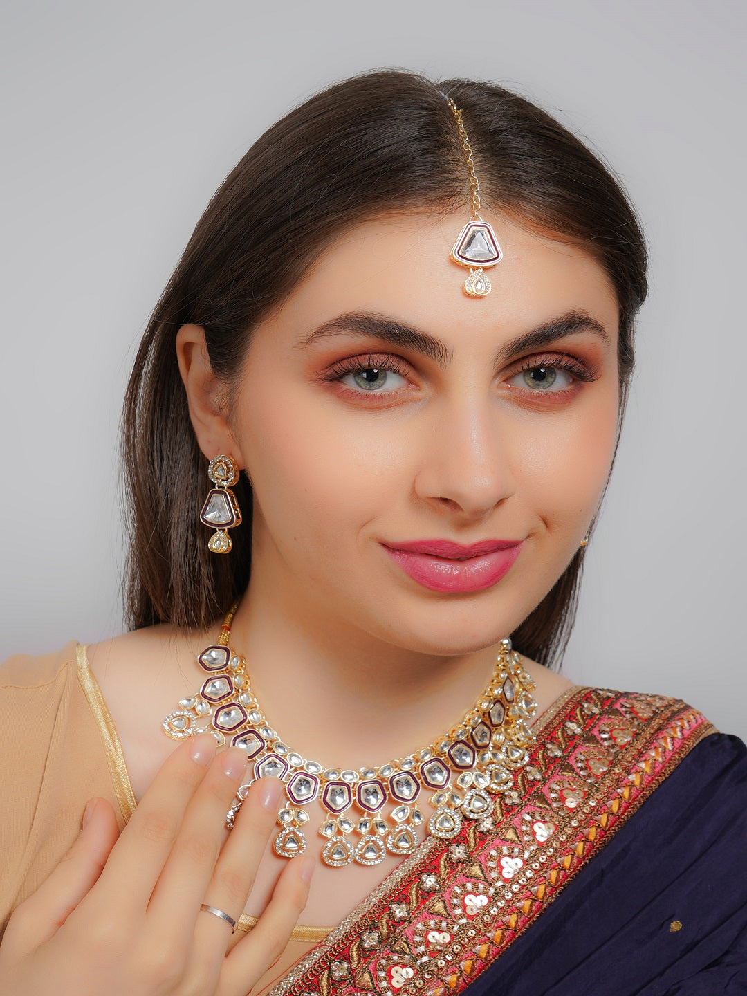 Divisha Alloy Gold-plated White Purple Western Jewellery Set