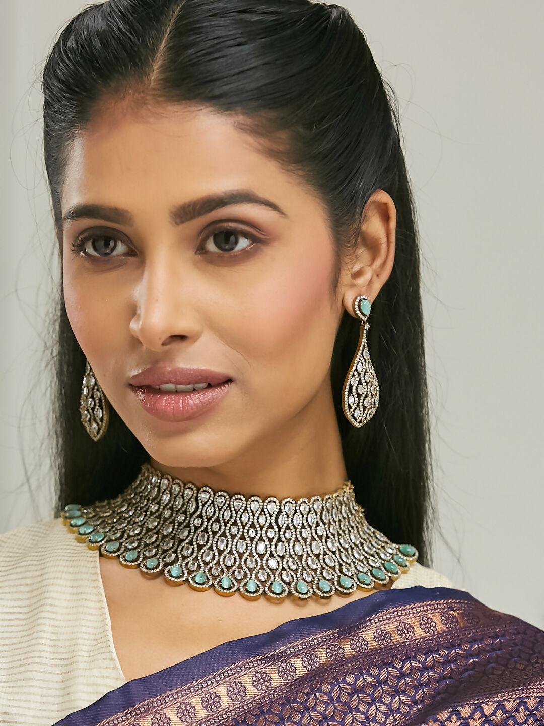 Nuyug 22k Gold-Plated Zircon Choker Set