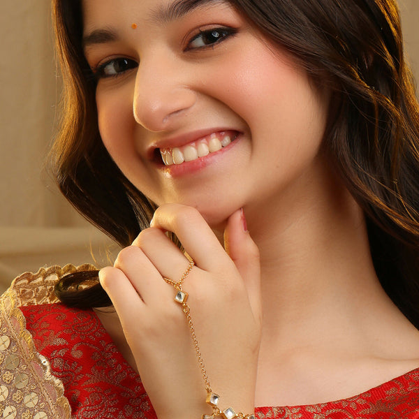 Ruby Raang Noor Minimal Gold Hand Chain