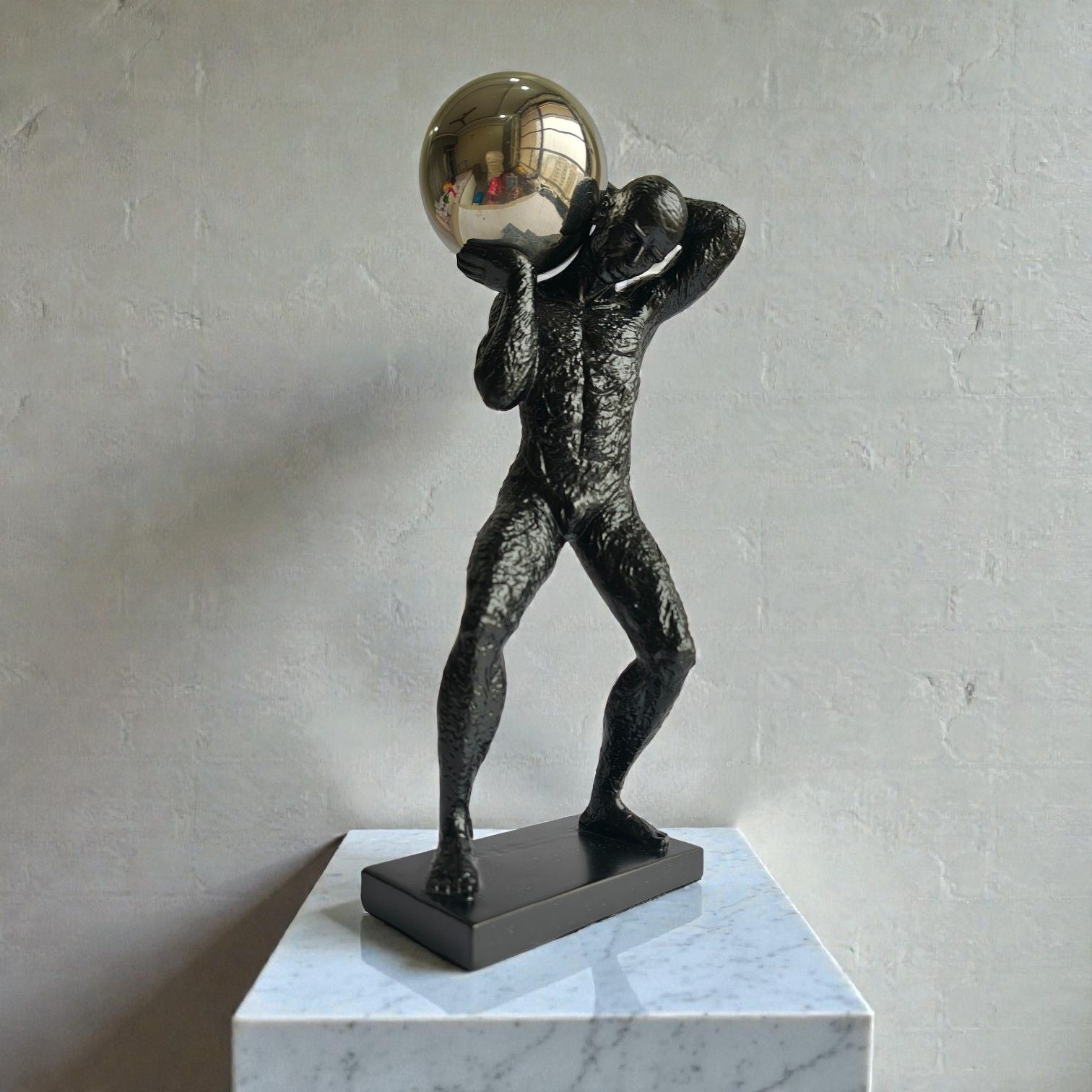Sun Mun Decors Man with Crystal Ball