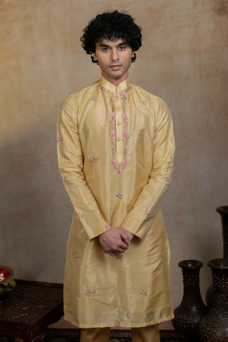 Semi Pattu Gold Padmajaal Kurta Set By Hilo Design