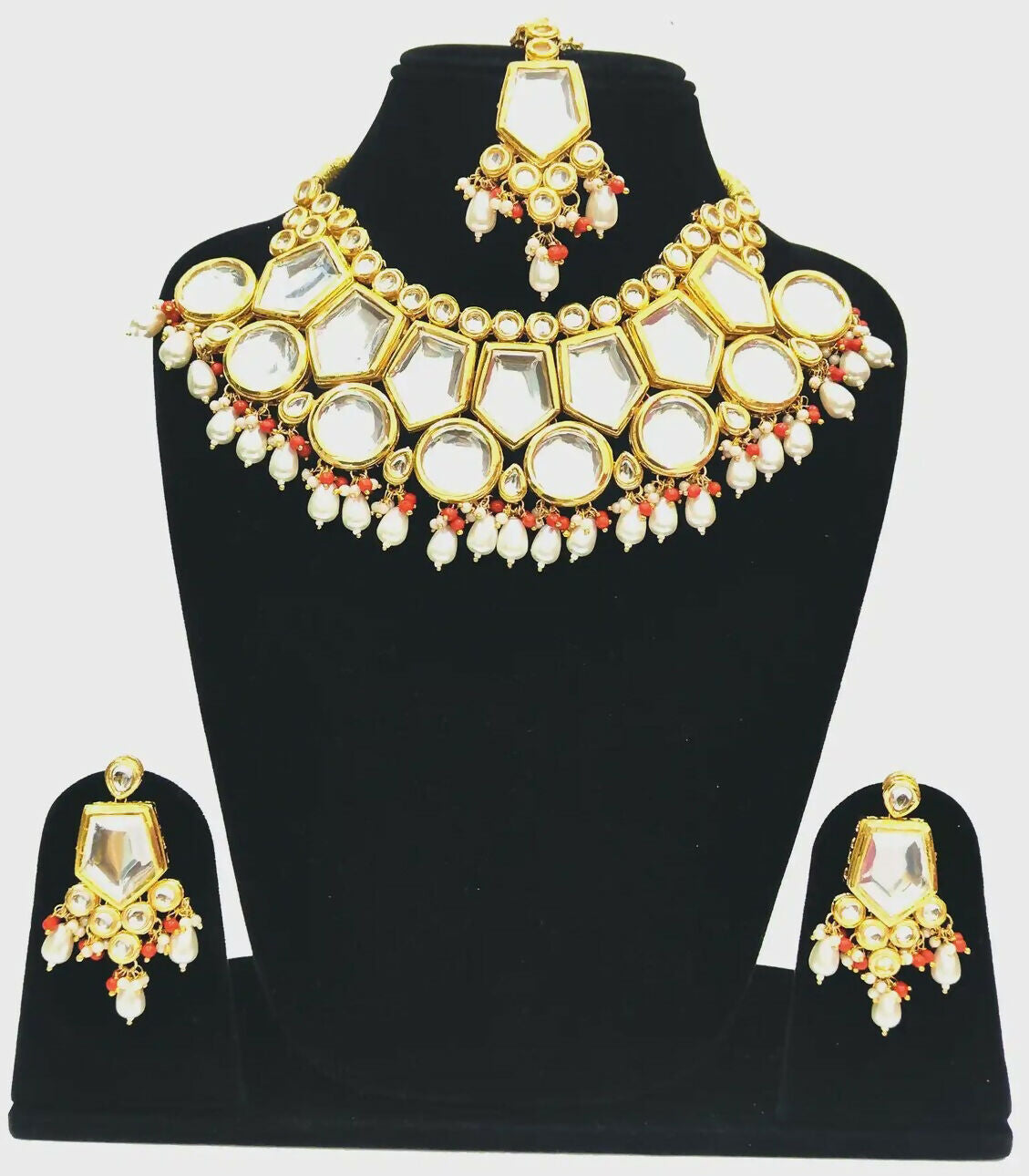 Joban Fashion Hand Made High Quality Gold Plated Base Metal Alloy Kundan Stone Studded Kundan Jewellery Set