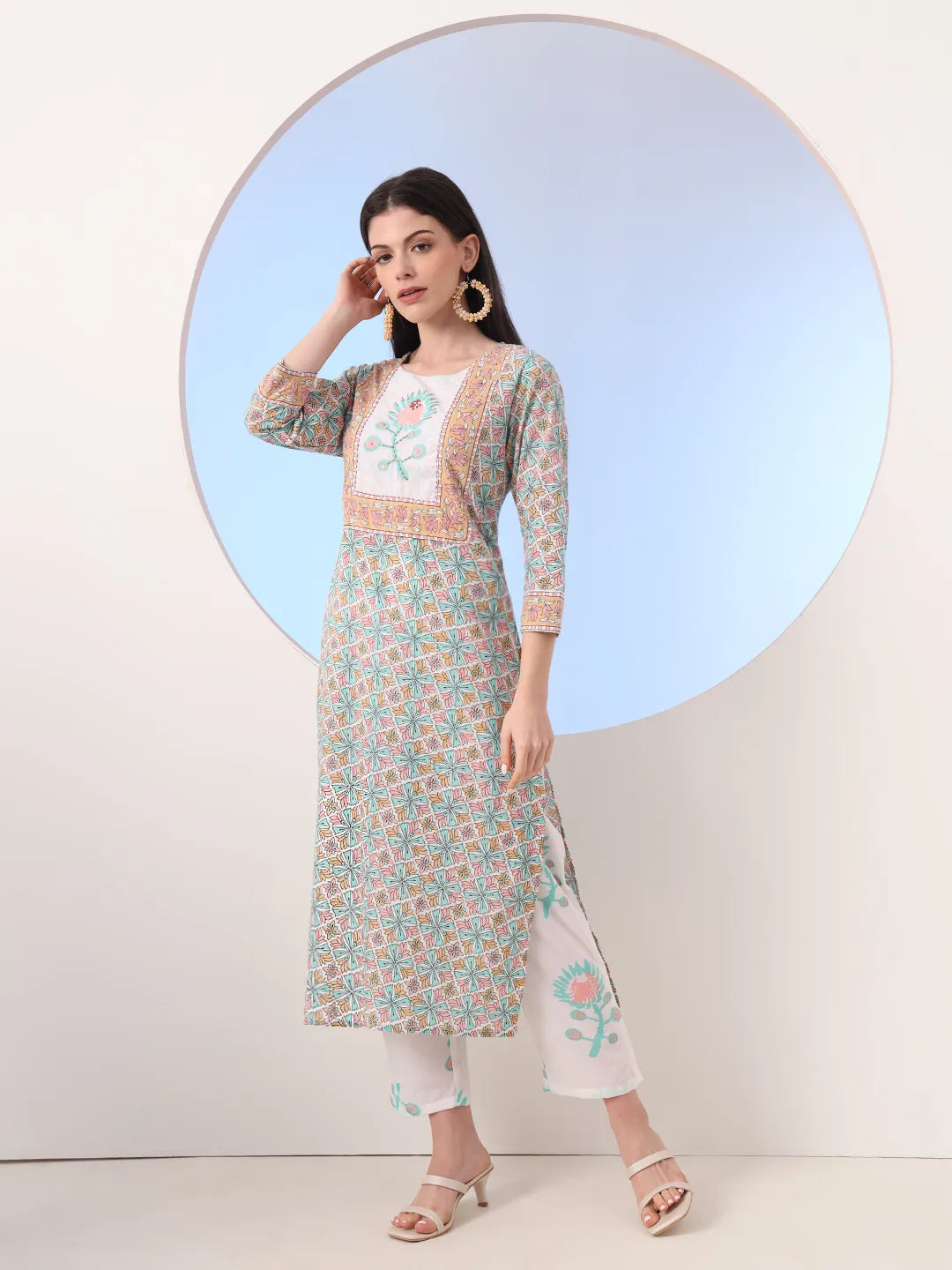 Yufta White And Blue Cotton Straight Kurta Pant Dupatta Set