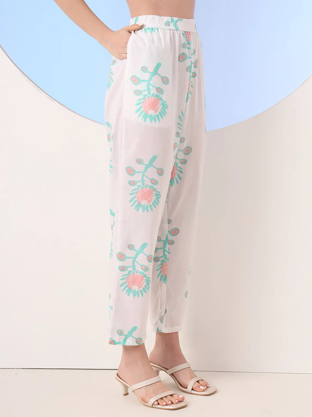 Yufta White And Blue Cotton Straight Kurta Pant Dupatta Set