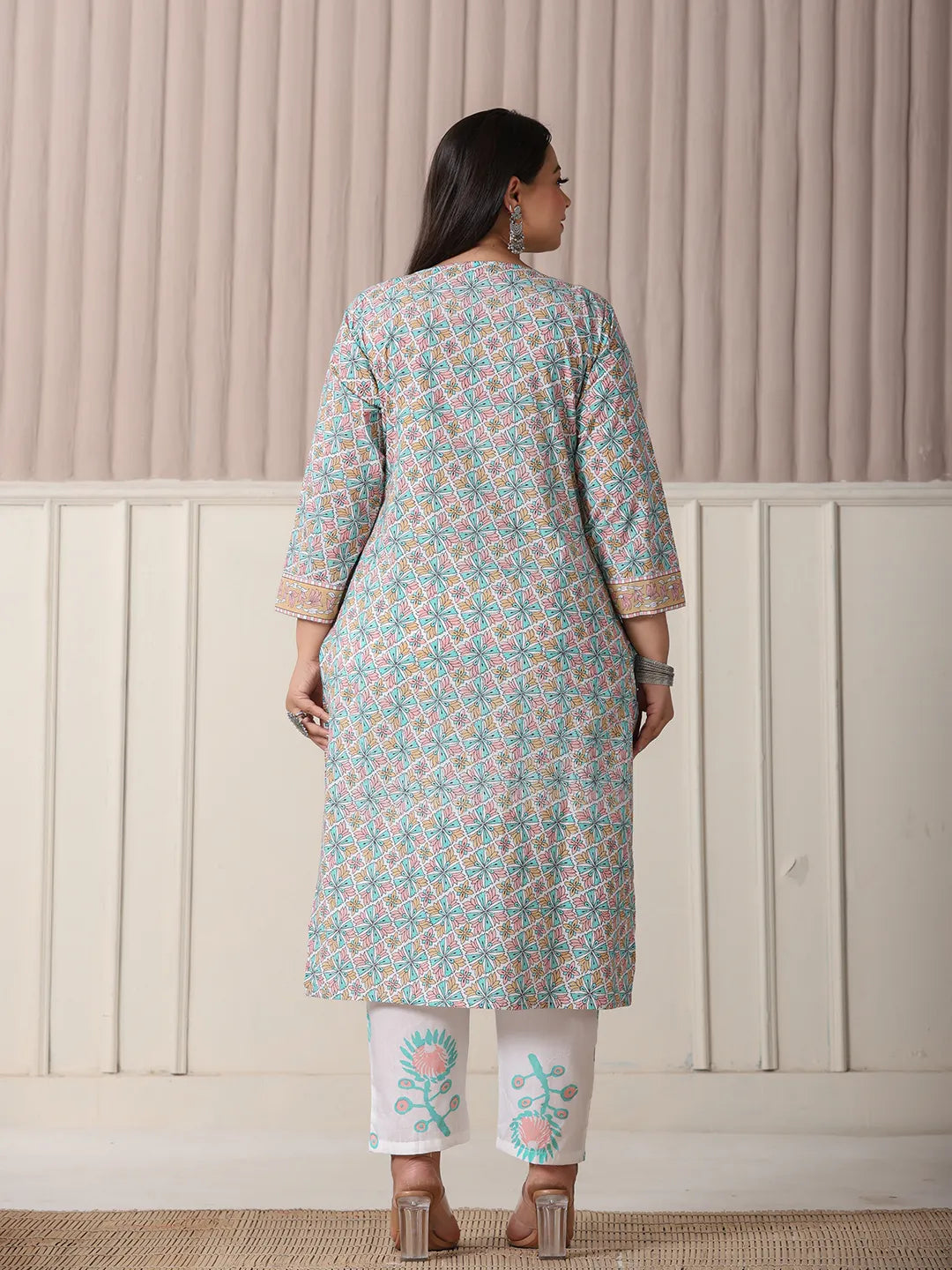 Yufta White And Blue Cotton Straight Plus Size Kurta Pant Dupatta Set