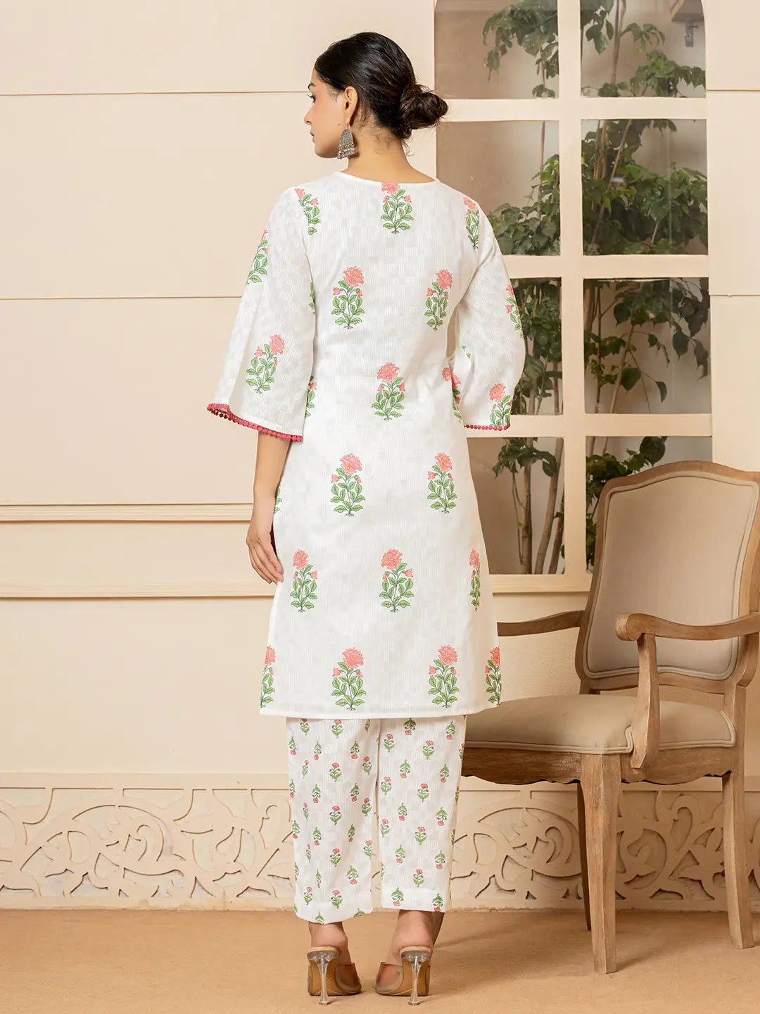 Yufta White And Red Cotton Floral Print Kurta Dupatta Set