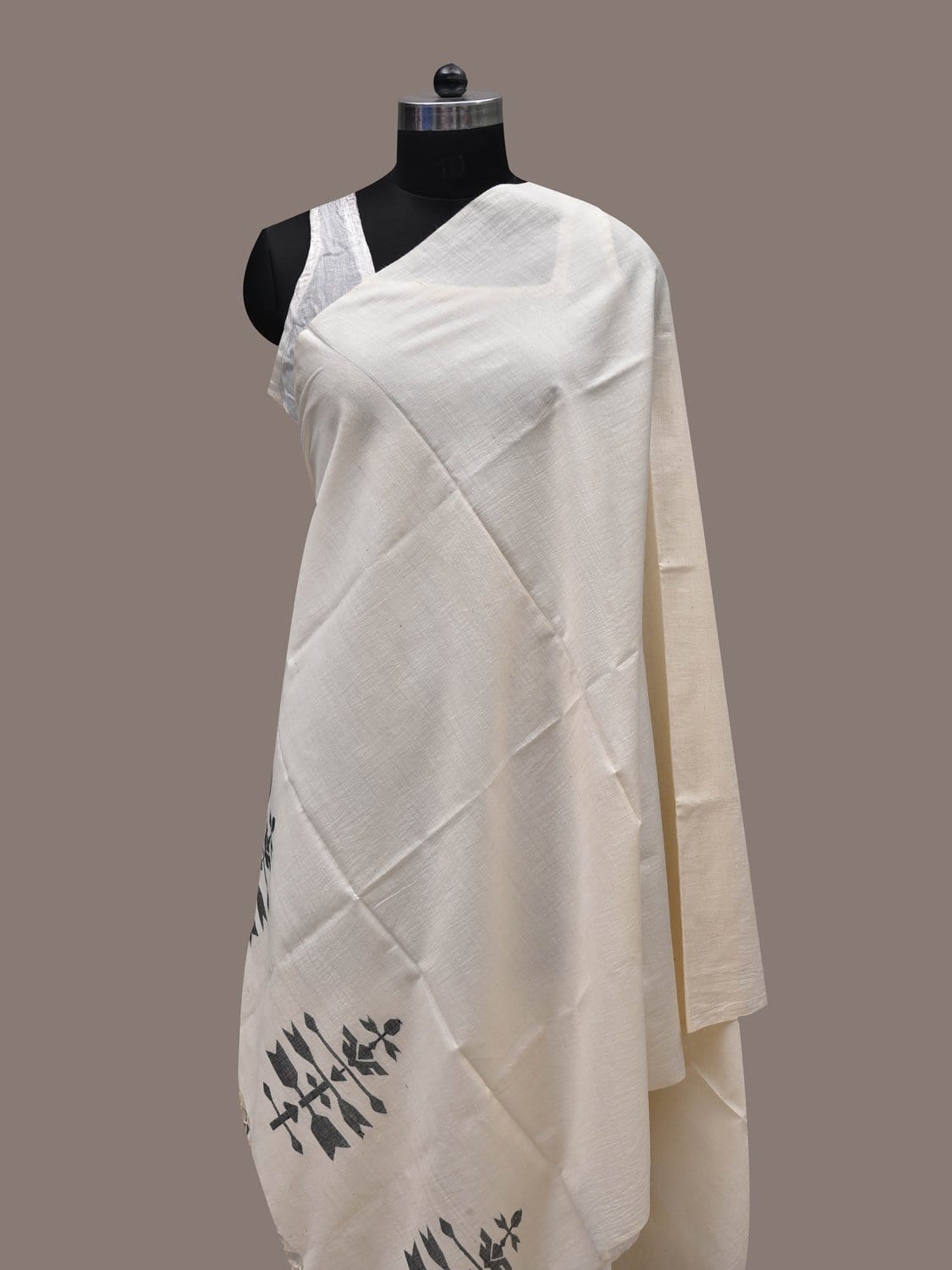 White Khadi Cotton Handloom Dupatta with Dhakai Design - Global Threads - Distacart