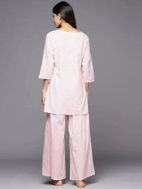 Thumbnail for https://cdn.shopify.com/s/files/1/0341/4805/7228/files/white-printed-cotton-night-suit-libas-4-27531307942038.jpg?v=1738399538