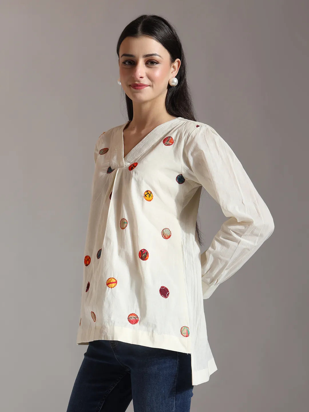 Yufta White Pure Cotton Applique Work Top - Distacart