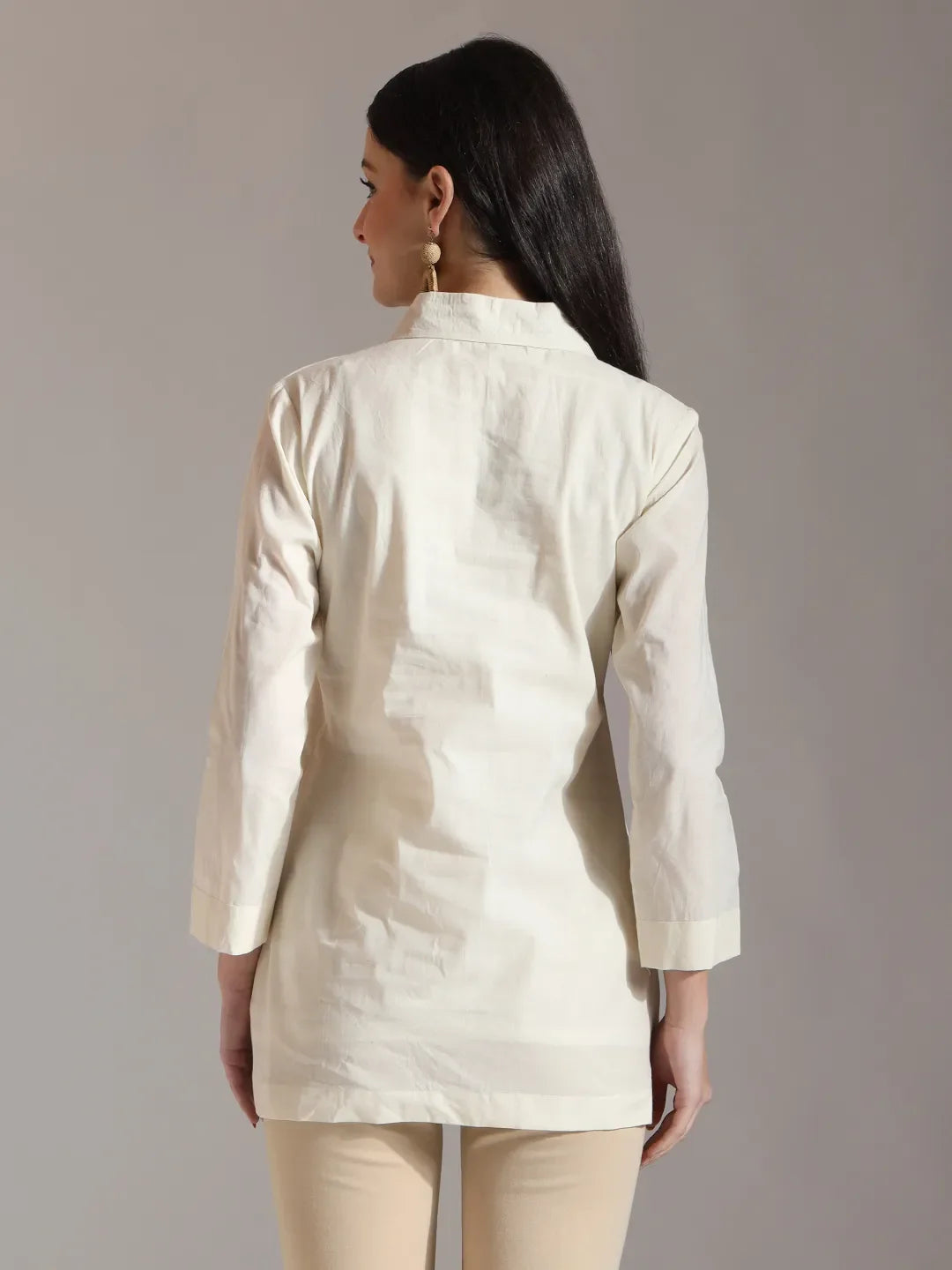 Yufta White Pure Cotton Top With Exquisite Embroidery