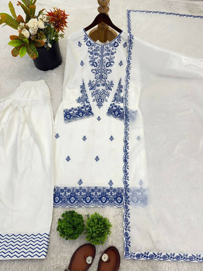 Teeya Creation Womens Trendy Stylish Embroidery Thread Work Kurta Set - Dista