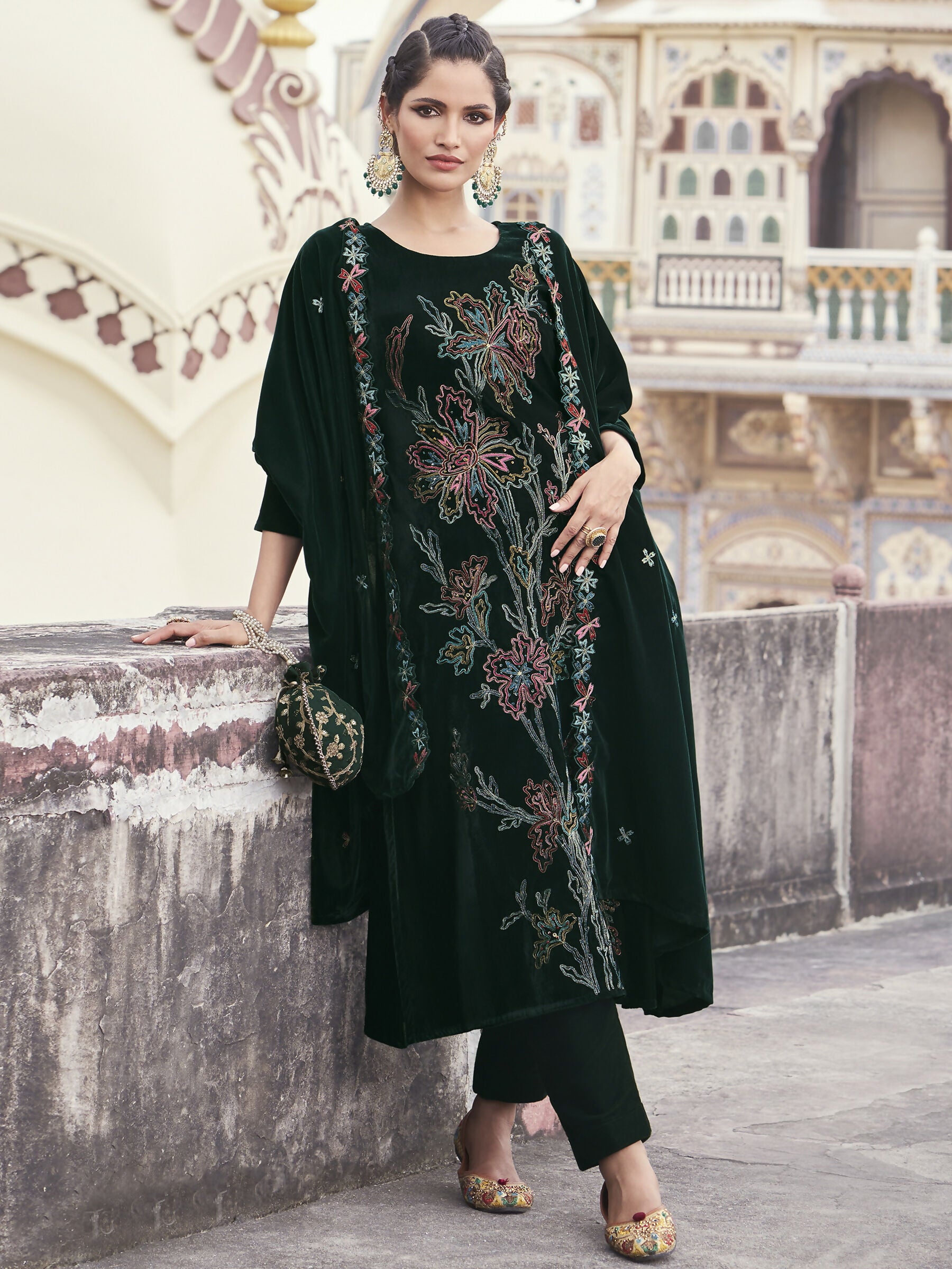 Jyoti Fashion Women's Green Velvet Resham Thread with Jari & Sequin Kurta with Trouser & Dupatta - Distacart