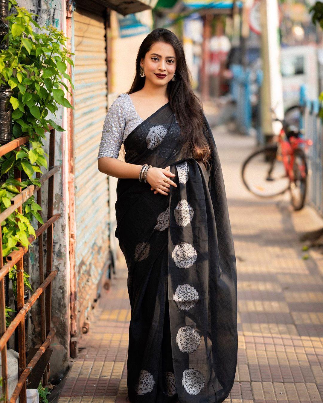 Black Pure Linen Woven Design Saree with Unstitched Blouse - Hiral Fashion - Distacart