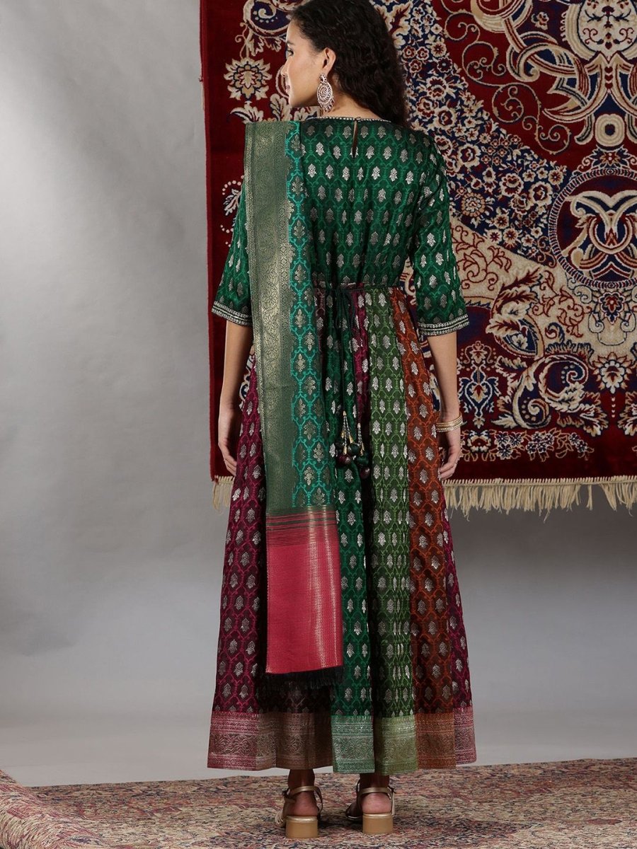 AURELIA Women Ethnic Motifs Printed Maxi Dress