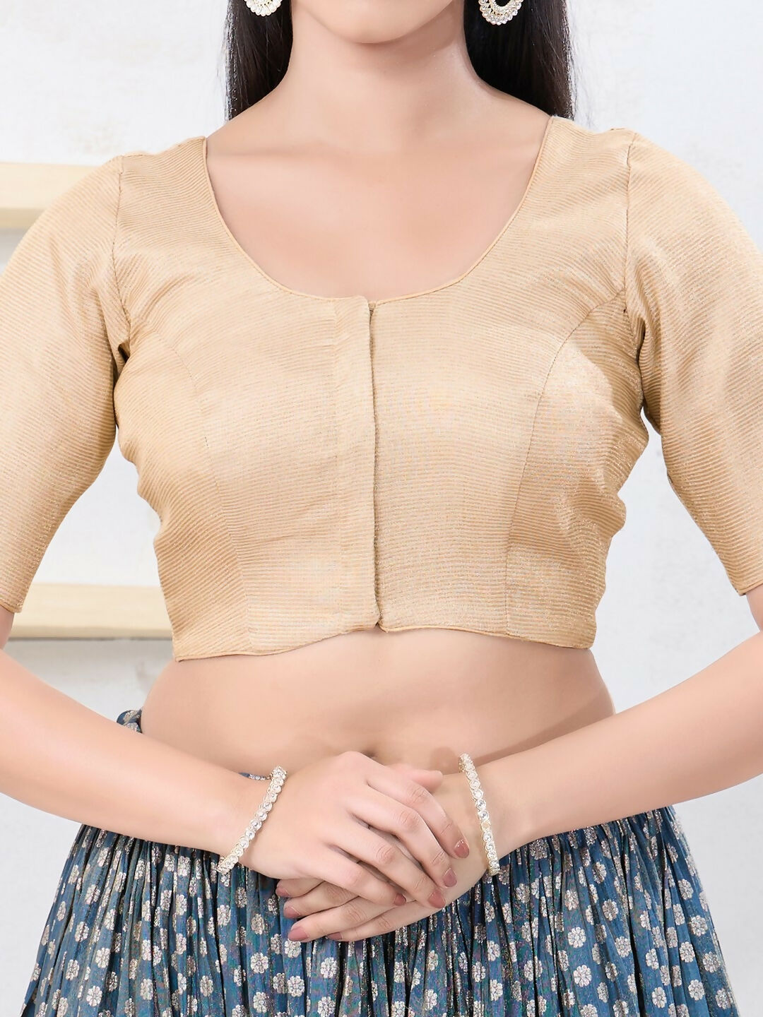 Joban Fashion Light-Gold Tissue Elbow Sleeveless Front Open Blouse