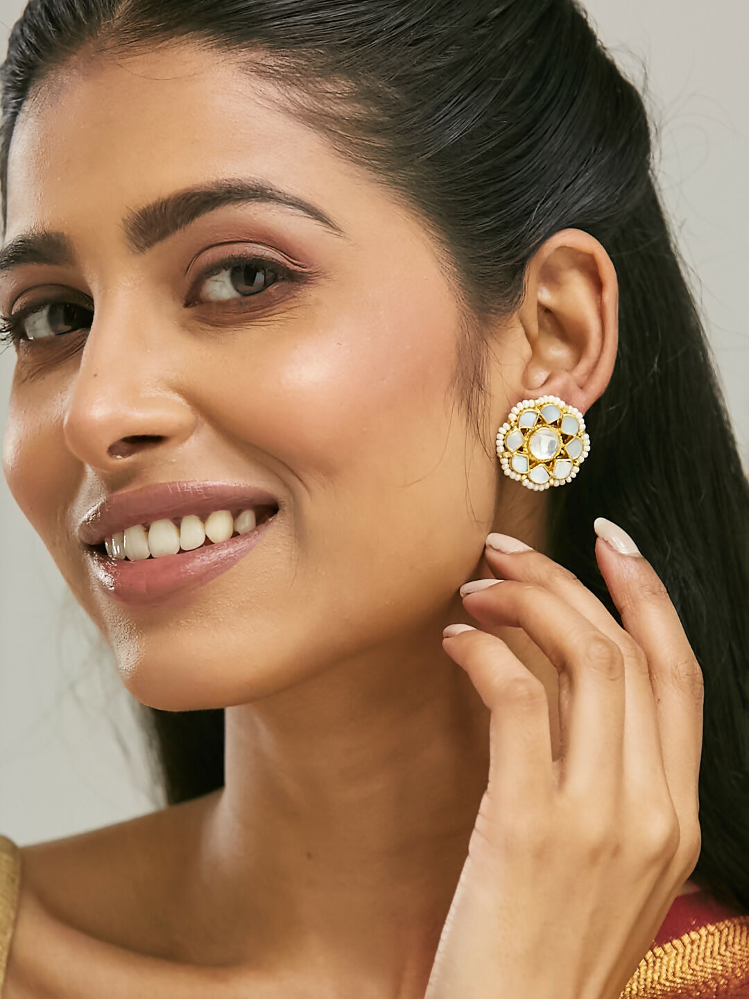 Nuyug 22K Gold-Plated Elegant Kundan Studded & Pearls Beaded Floral Studs