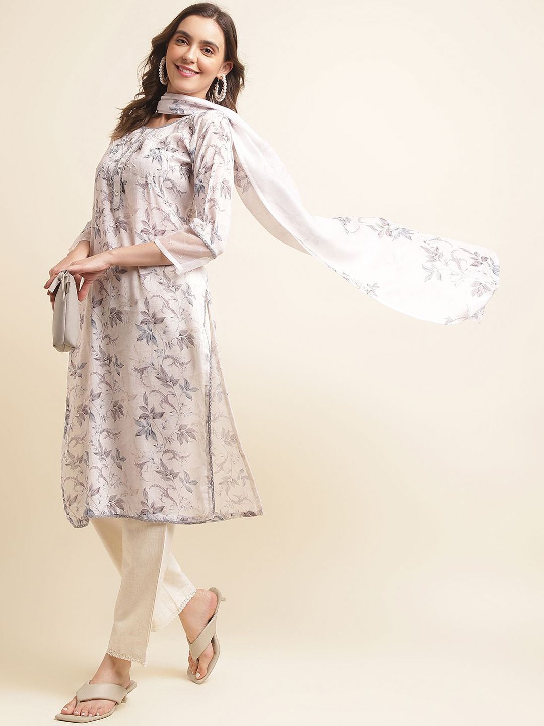 Ode by House of Pataudi Printed Gotta Patti Linen Straight Kurta with Trousers & Dupatta - Distacart