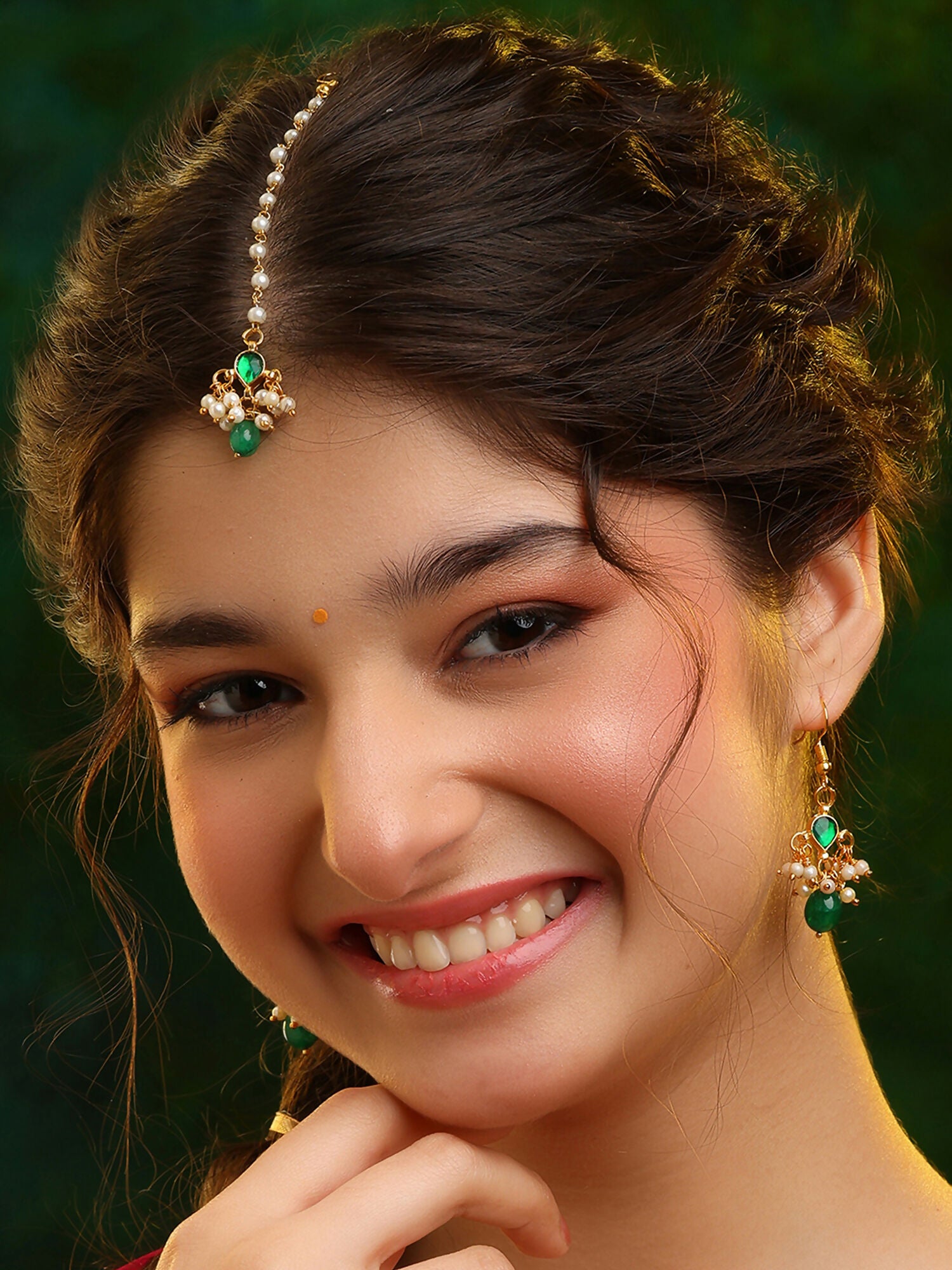Ruby Raang Handcrafted Kundan Studded Earring With A Maang Tikka