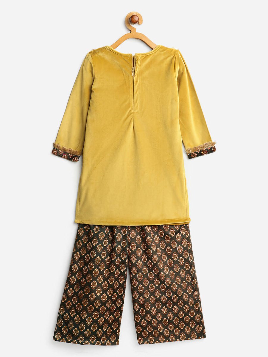 Ahalyaa Mustard Color Digital Print Velvet kids Kurta Palazzo Set For Girls - Distacart