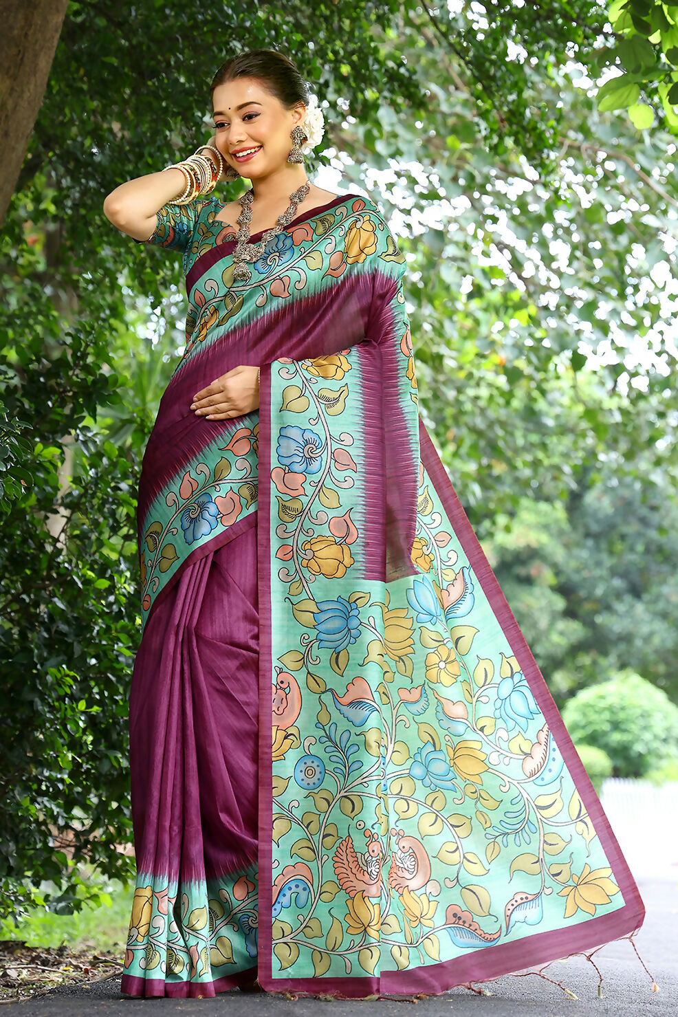 KAJAL_LOTUS_WINE (3)