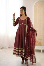Thumbnail for Teeya Creation Maroon Cosmos Gold Lace Work Party Wear Gown - Distacart