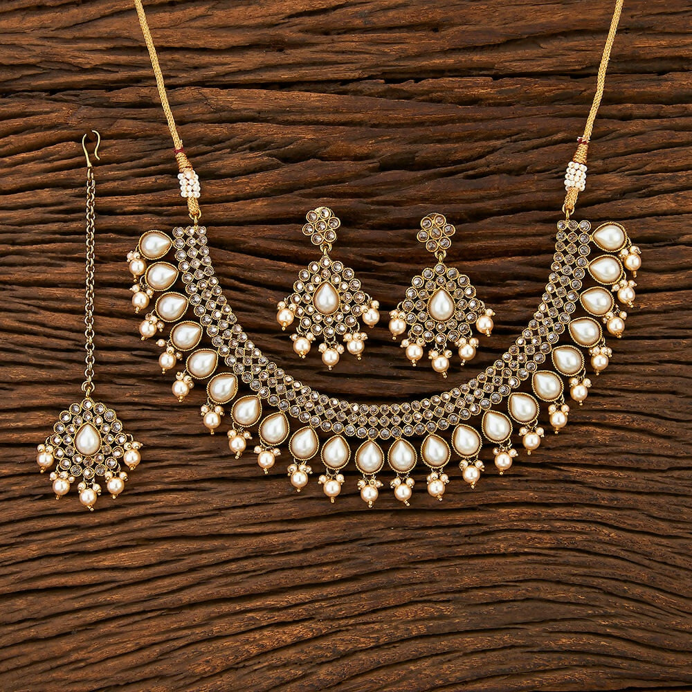 Joban Fashion Women Golden White Polki Necklace Set With Earrings