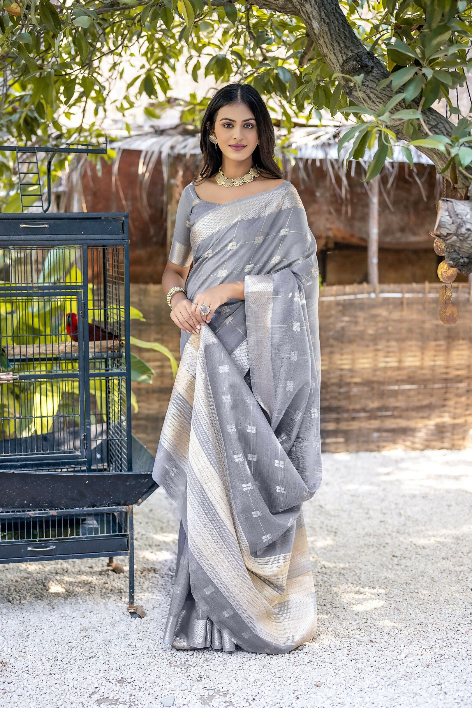 Vishnu Weaves Women's Grey Pure Cotton Zari Woven Saree with Blouse - Distacart