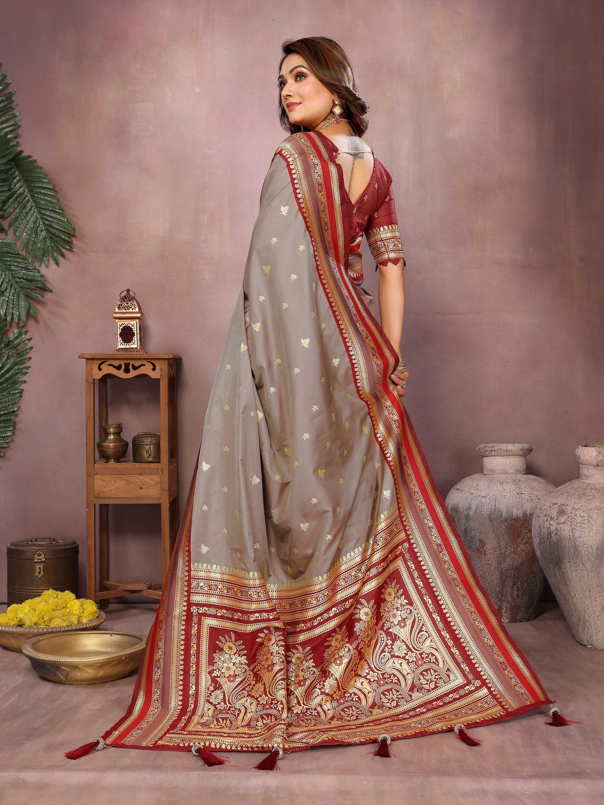 Aastha Fashion Grey Kalamkari Silk Weaving Saree - Distacart