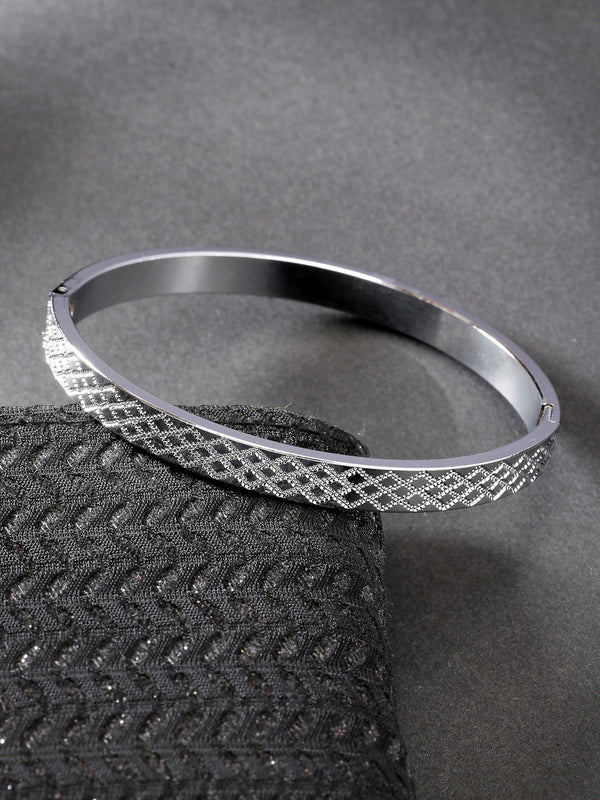 NVR Men's Silver-Plated Stainless Steel Kada Bracelet - Distacart
