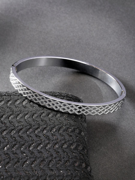 NVR Men's Silver-Plated Stainless Steel Kada Bracelet - Distacart