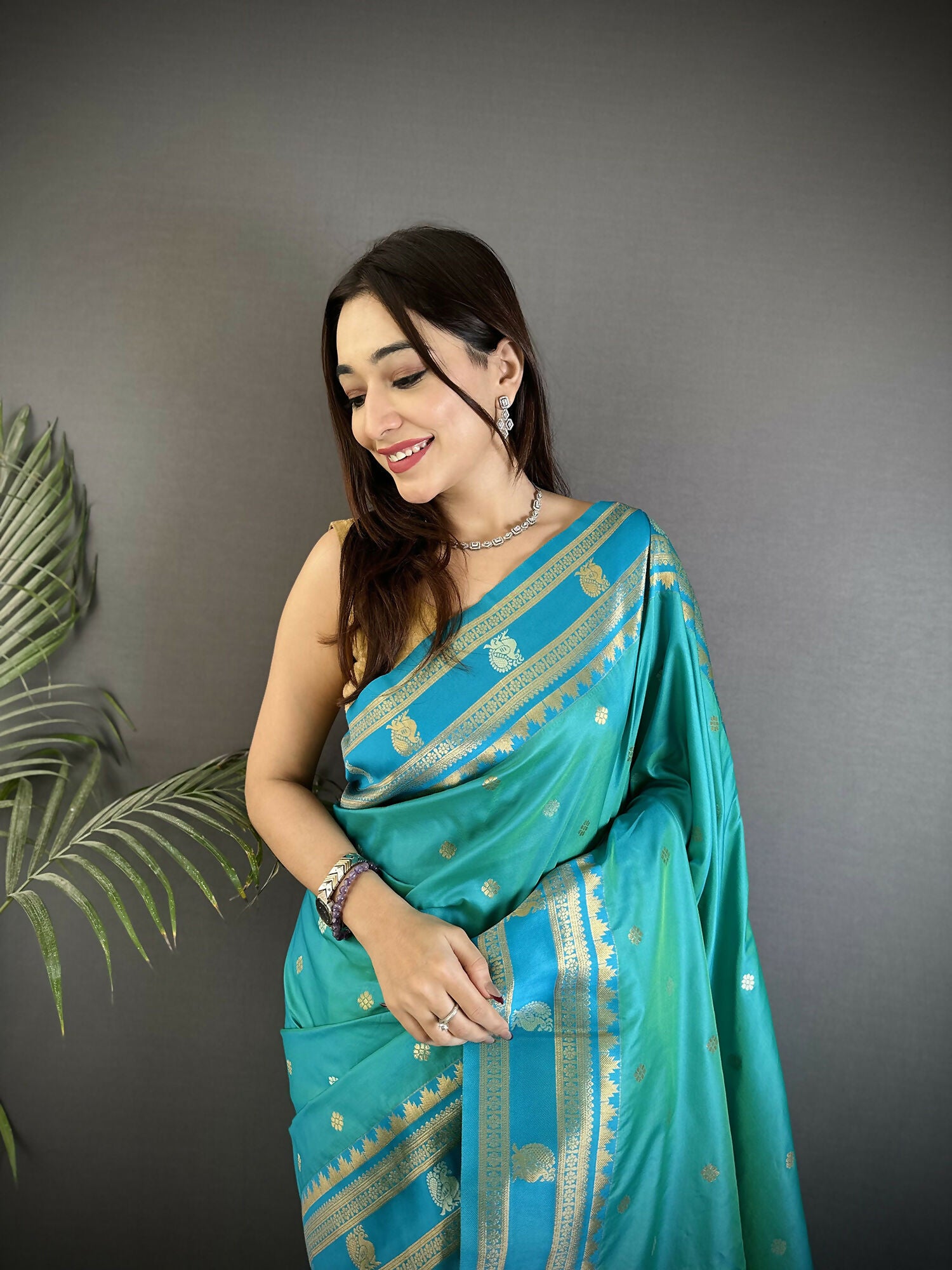 Joban Fashion Sea Green Banarasi Soft Silk Woven Saree
