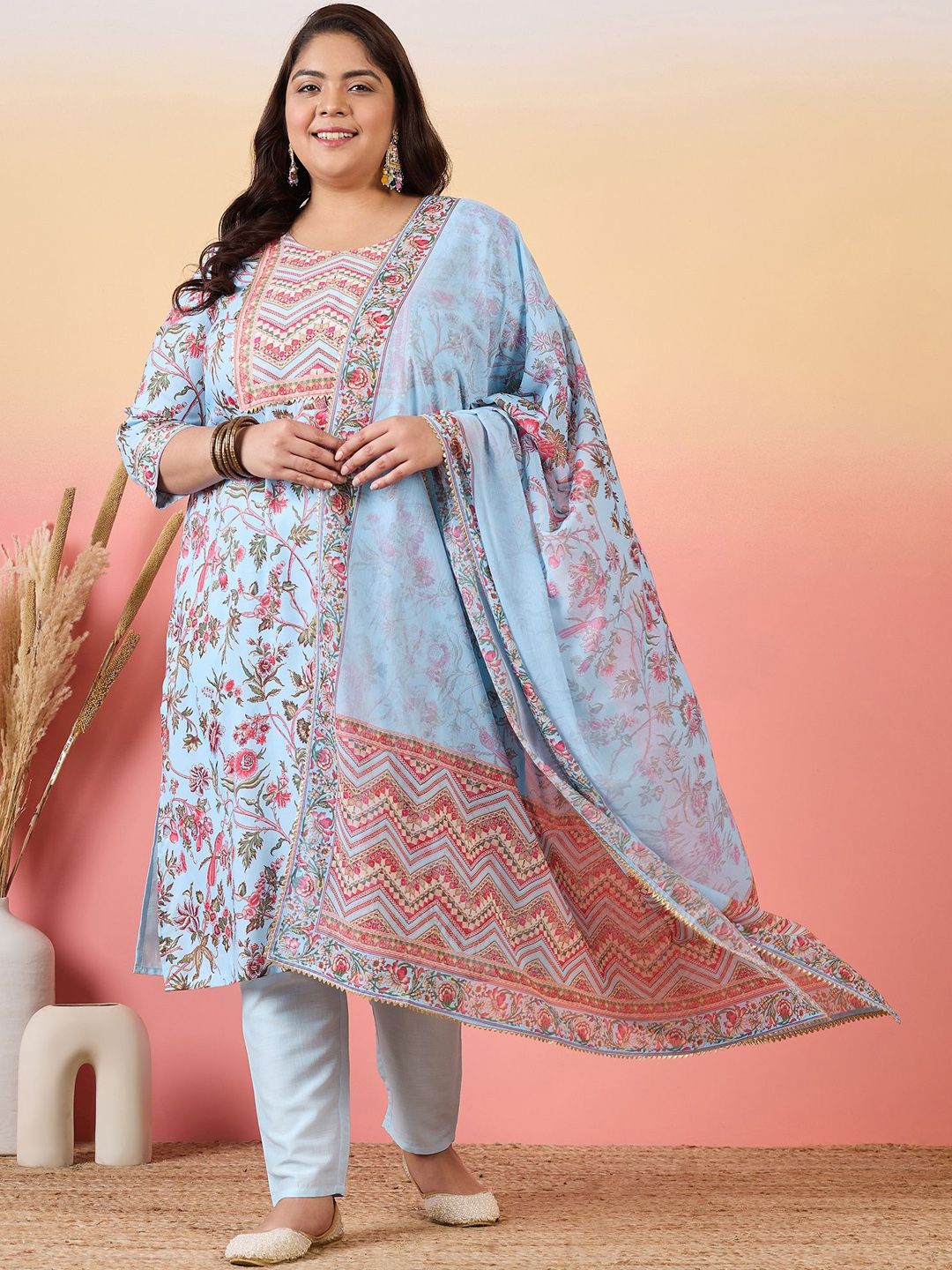 Sztori Women Floral Printed Regular Kurta with Trousers & With Dupatta
