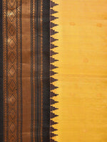 Thumbnail for Yellow and Black Gadwal Silk Handloom Saree with Mango Pallu Design - Global Threads - Distacart