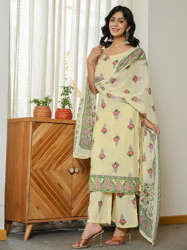 Yufta Yellow Cotton Straight Sleeveless Strappy Kurta Dupatta Set