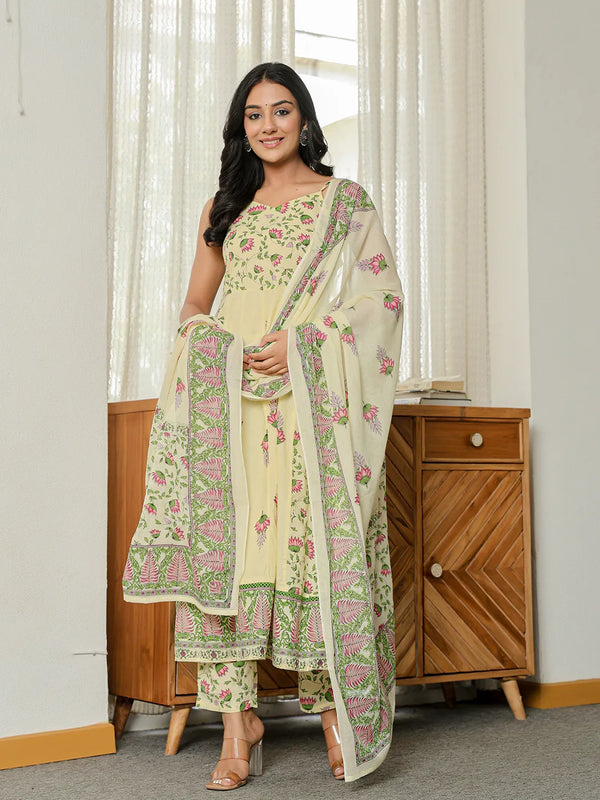 Yufta Yellow Pure Cotton Sleeveless Strappy Anarkali Kurta Dupatta Set