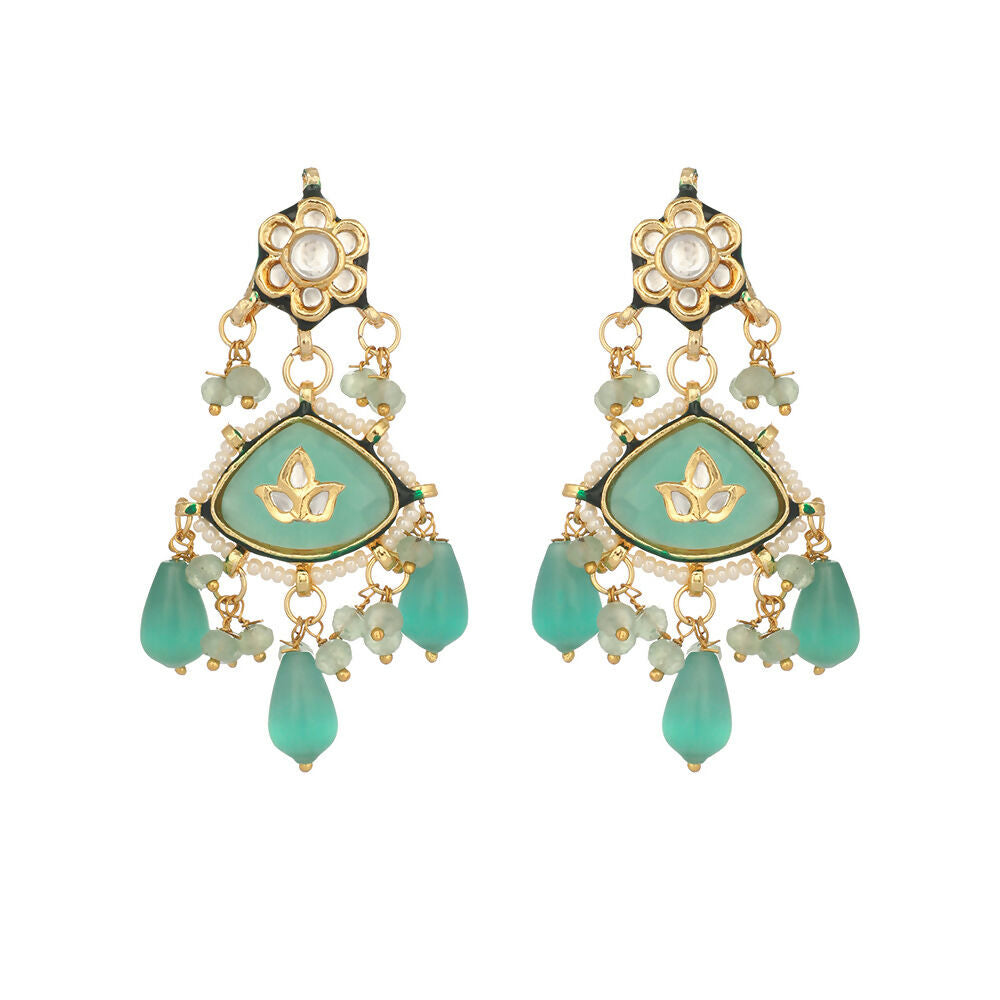 Nuyug 22K Gold Plated Lush Green Maang Tikka & Earrings Set