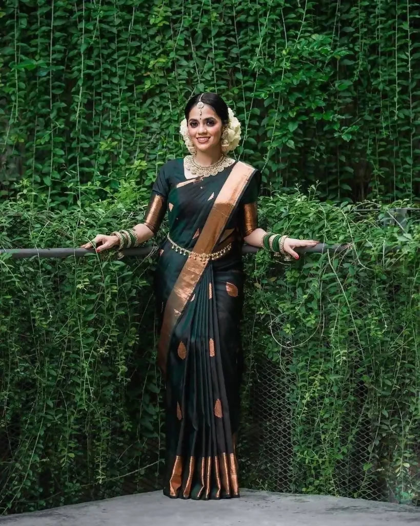 Prime Volt Dark Green Banarasi Soft Lichi Silk Jacquard Woven Saree with Rich Pallu and Blouse Piece