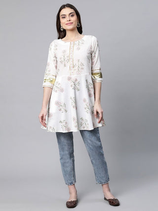 Ahalyaa Women Off White Pure Cotton Floral Printed Tunic - Distacart