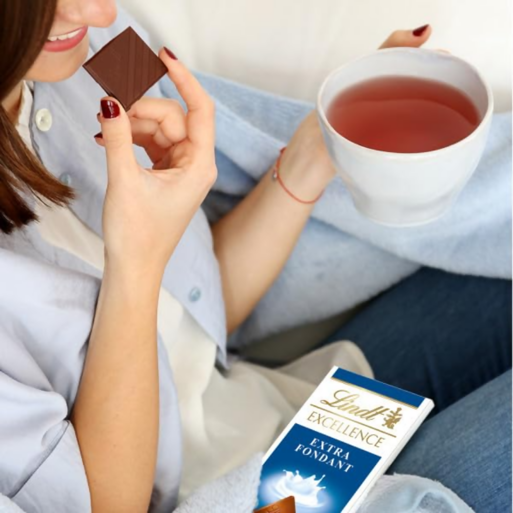Lindt Excellence Extra Creamy Milk Chocolate - Dista