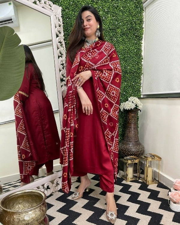 Divine Drape Women's Viscose Chanderi Embroidered Straight Kurta Pant With Dupatta - Maroon