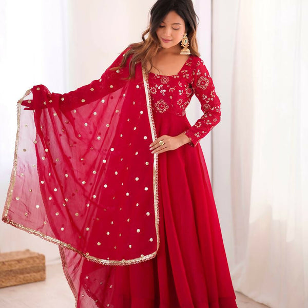 Teeya Creation New Trendy Stylish Elegant Finish With Full Flair Gown Set - Dista