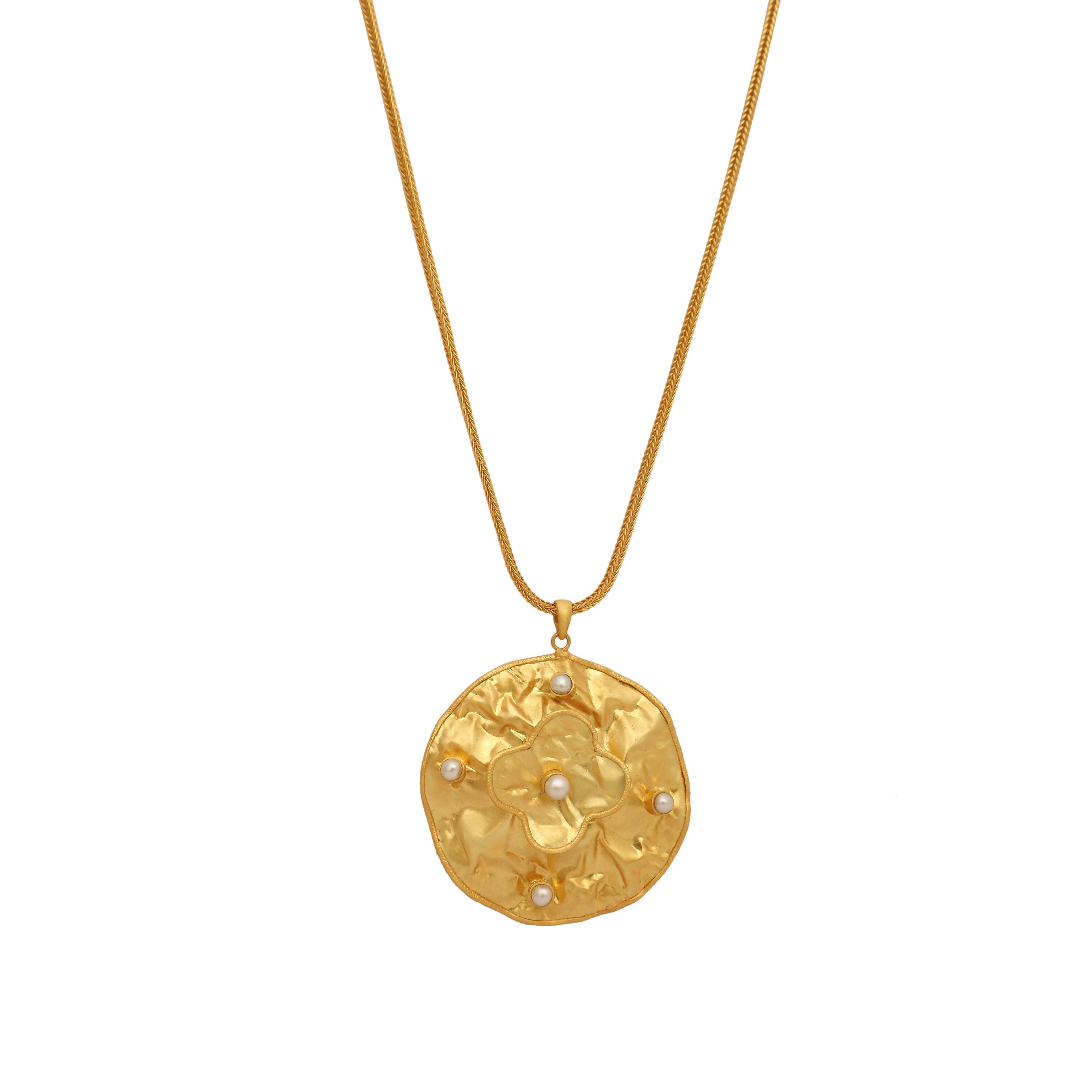 Nuyug 18K Gold-Plated Pearl Embellished Minimal Chain Textured Surface Floral Pendant Necklace