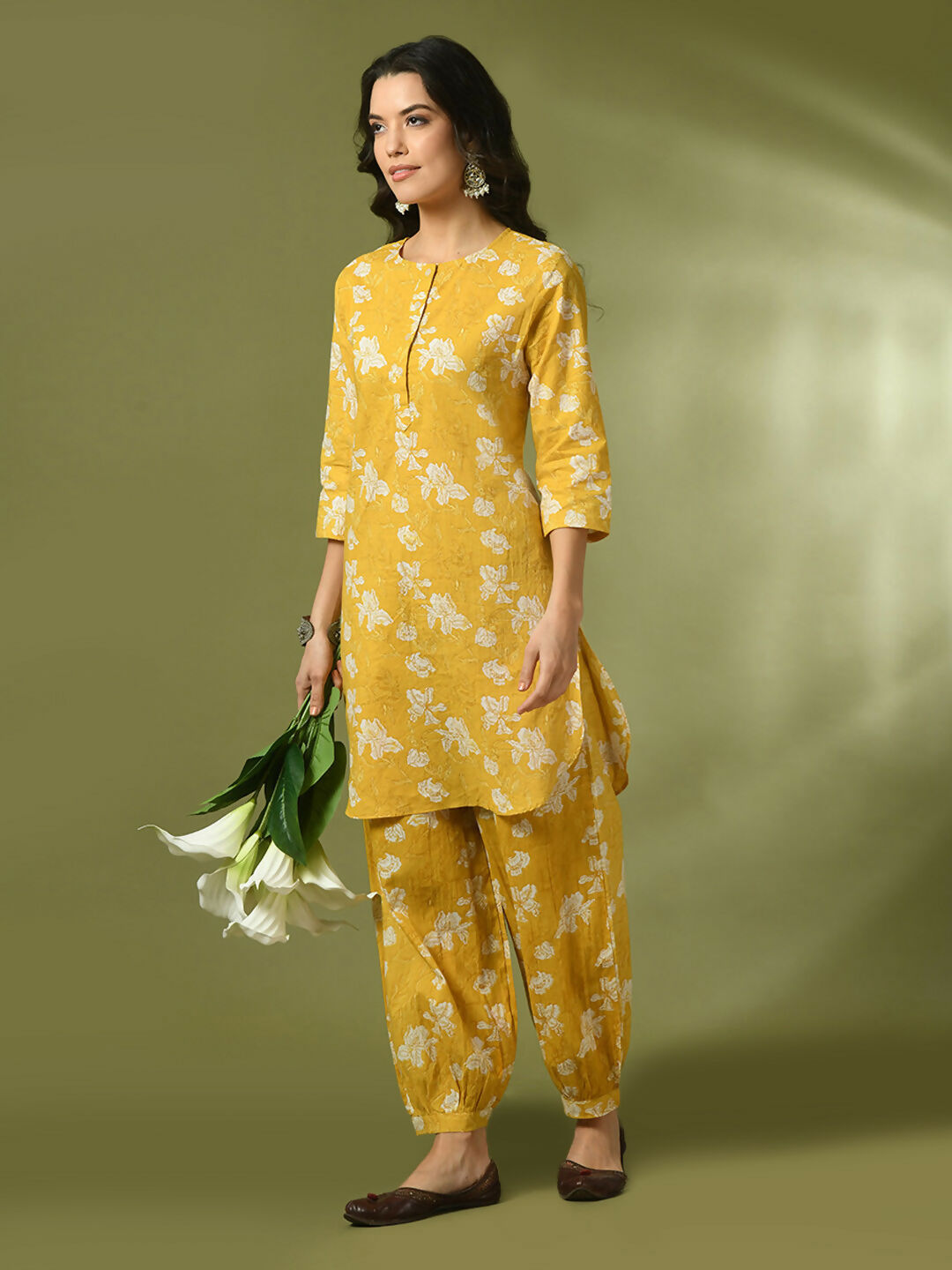 Myshka Women's Yellow Printed Cotton Round Neck Party Tunic With Trousers Co-ord set - Distacart