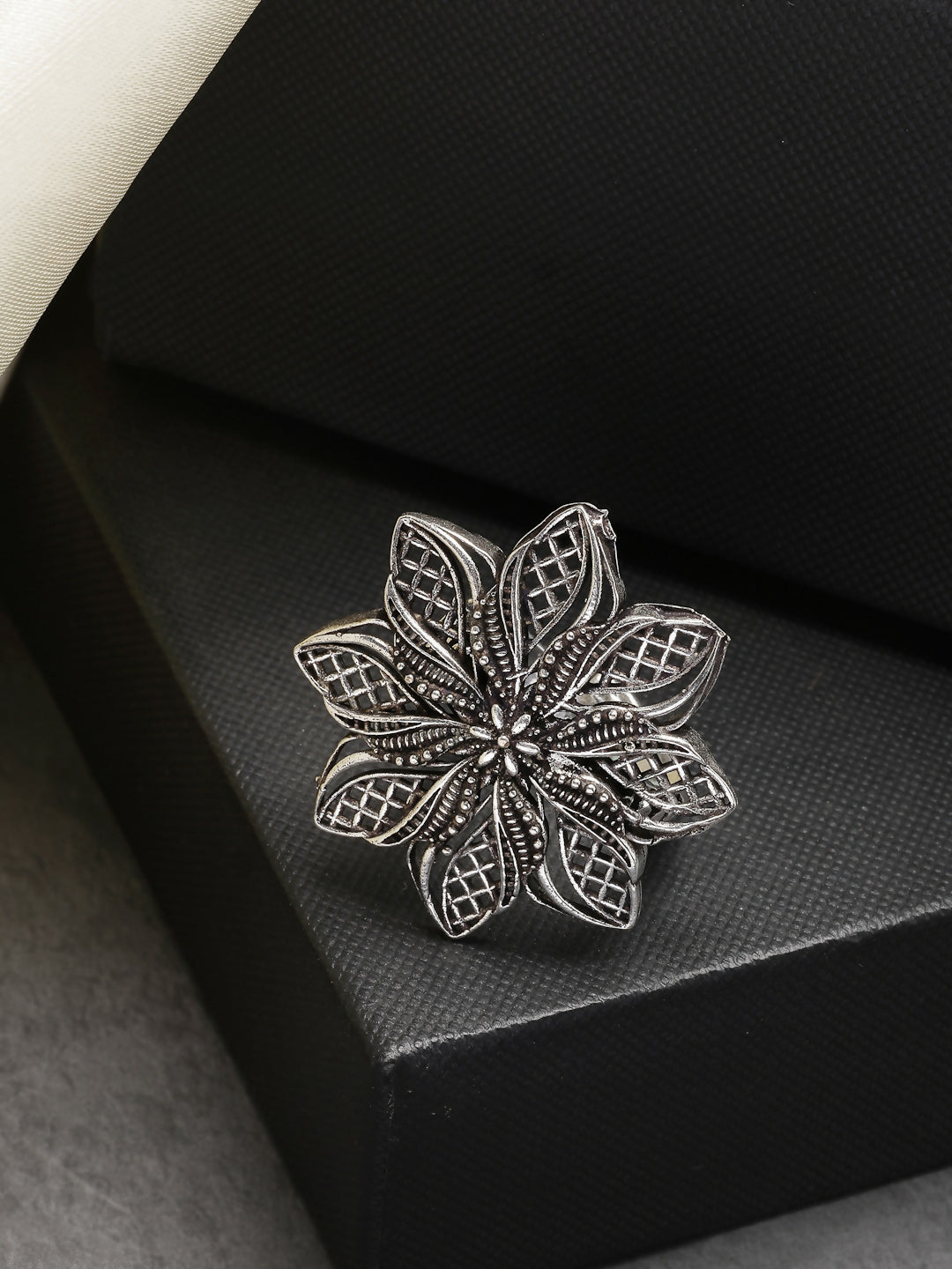 NVR Women's Silver-Toned Floral Shape Adjustable Finger Ring - Distacart