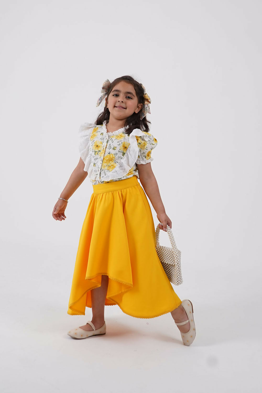 ana_puff_sleeve_top_and_skirt_front_image