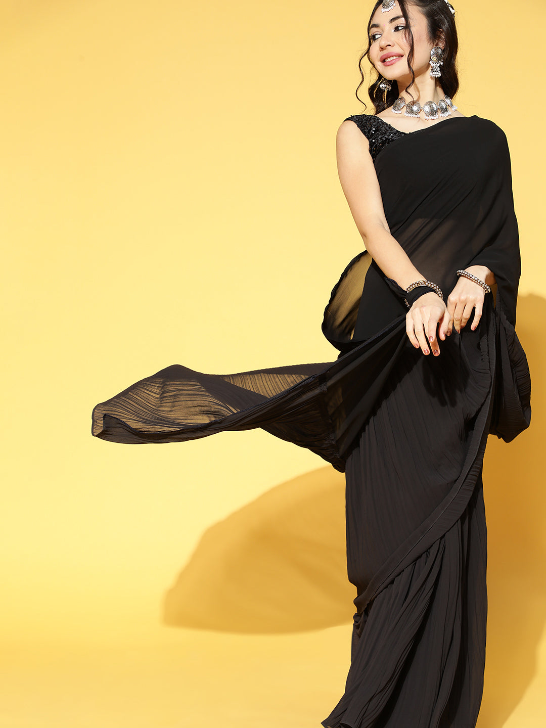 Saree Mall Black Solid Saree - Distacart