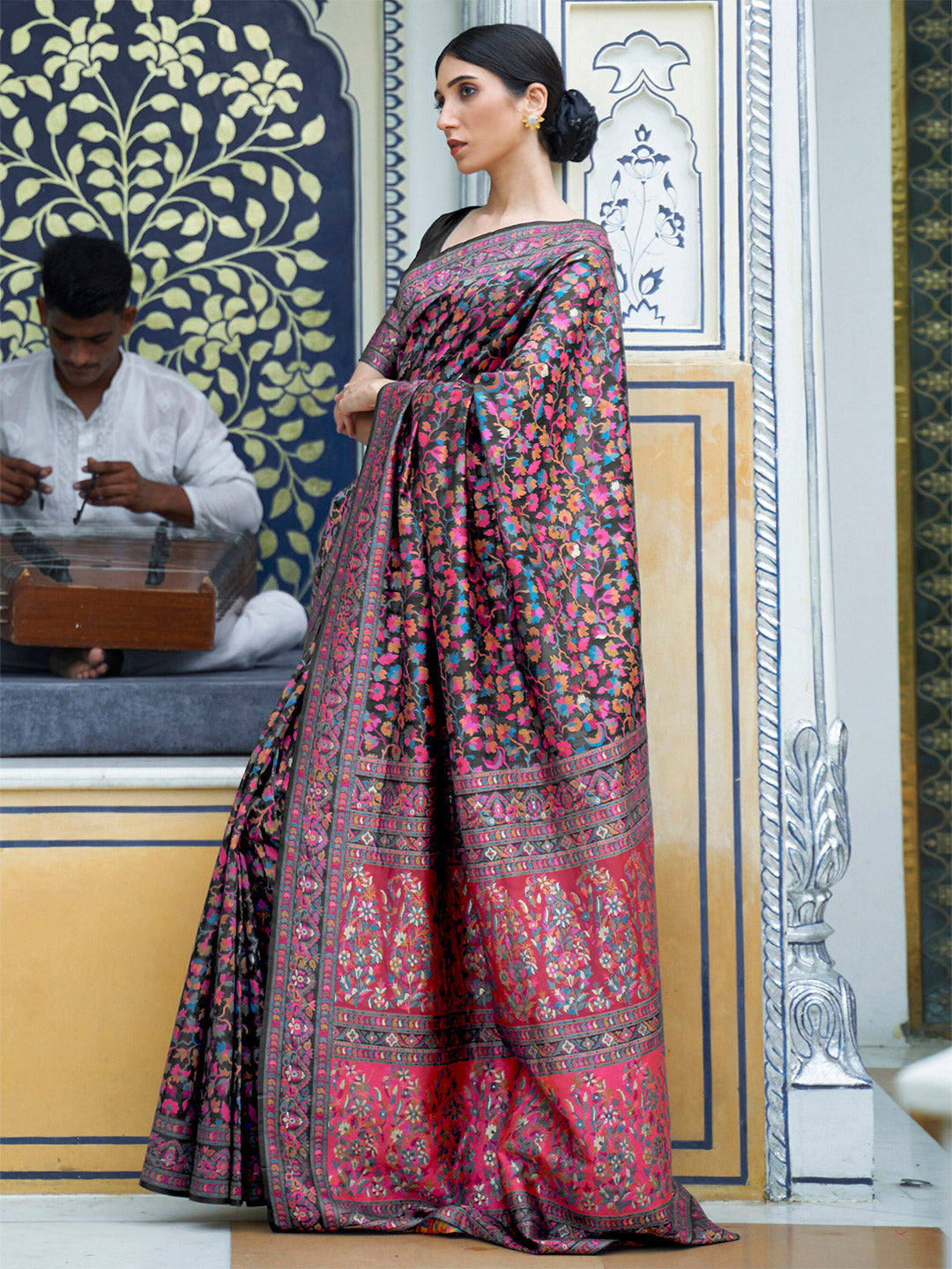 Mitera Black & Pink Floral Silk Blend Saree - Distacart