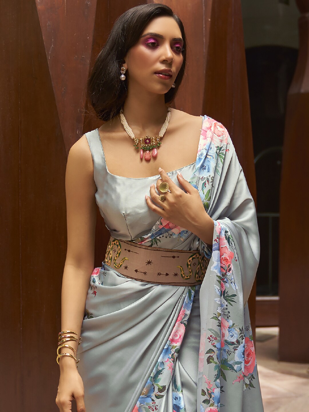 Mitera Grey & Pink Floral Satin Banarasi Saree - Distacart